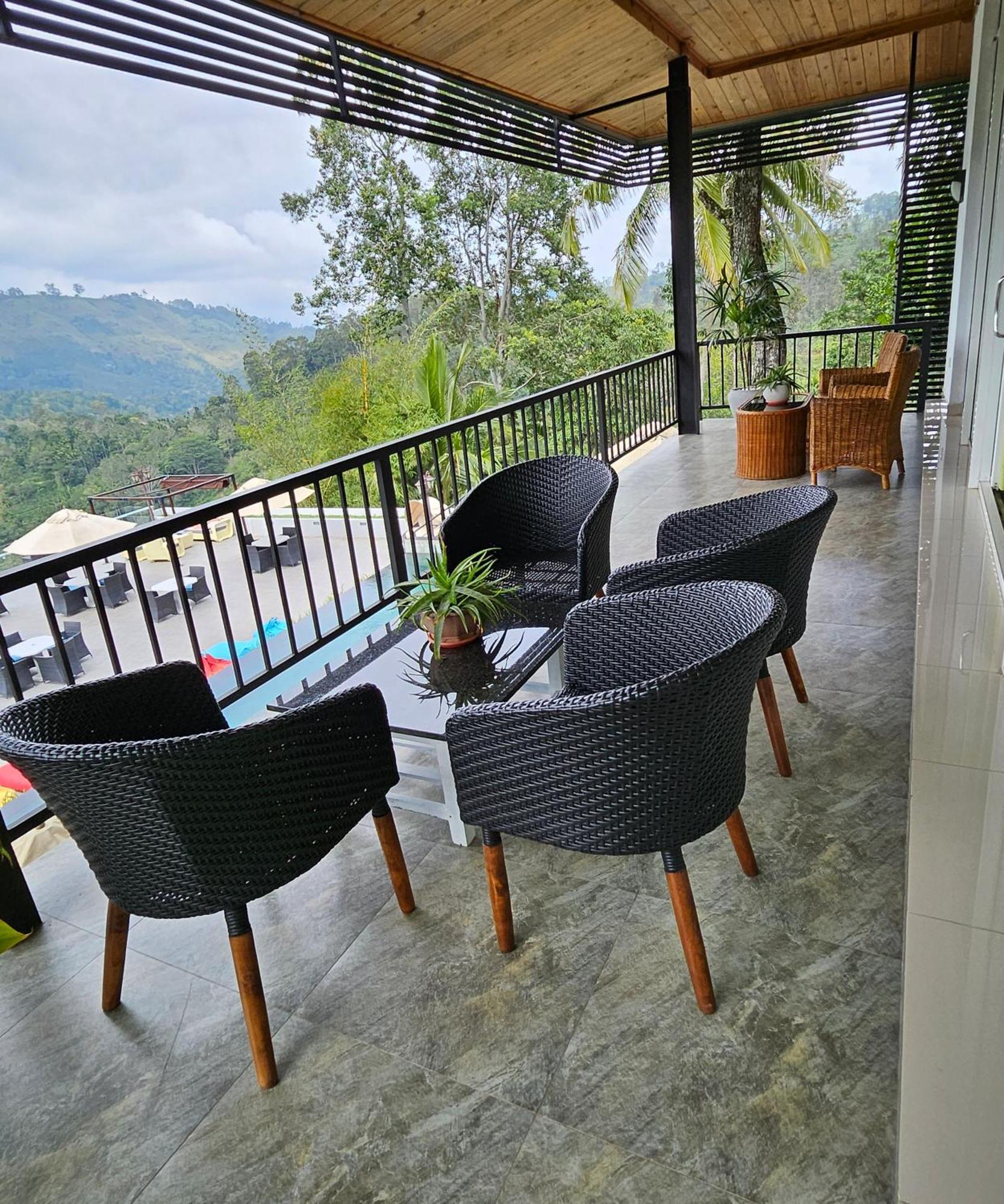 Tip Top Boutique Hotel Ella Esterno foto